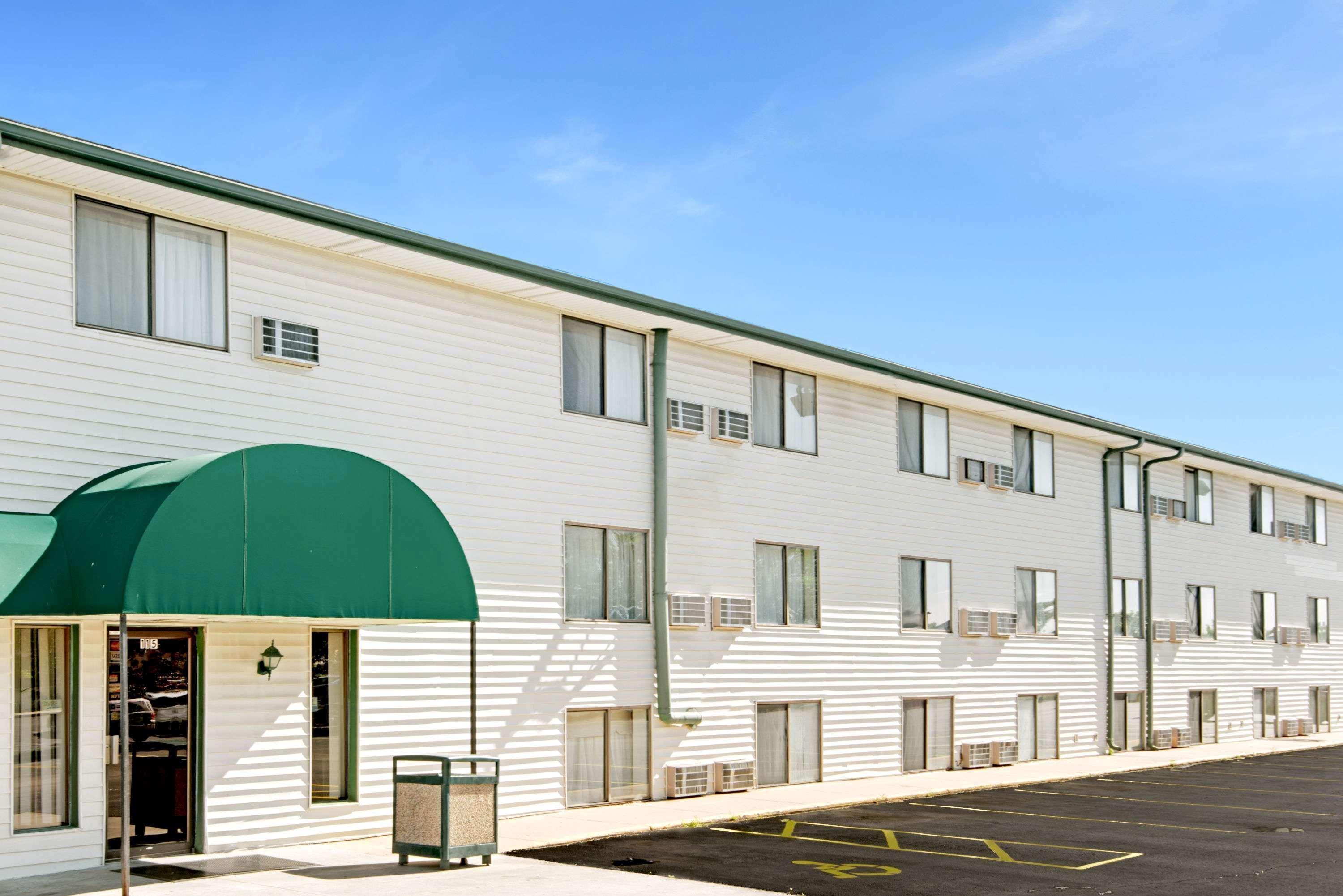 Baymont Inn & Suites By Wyndham Либерти Экстерьер фото