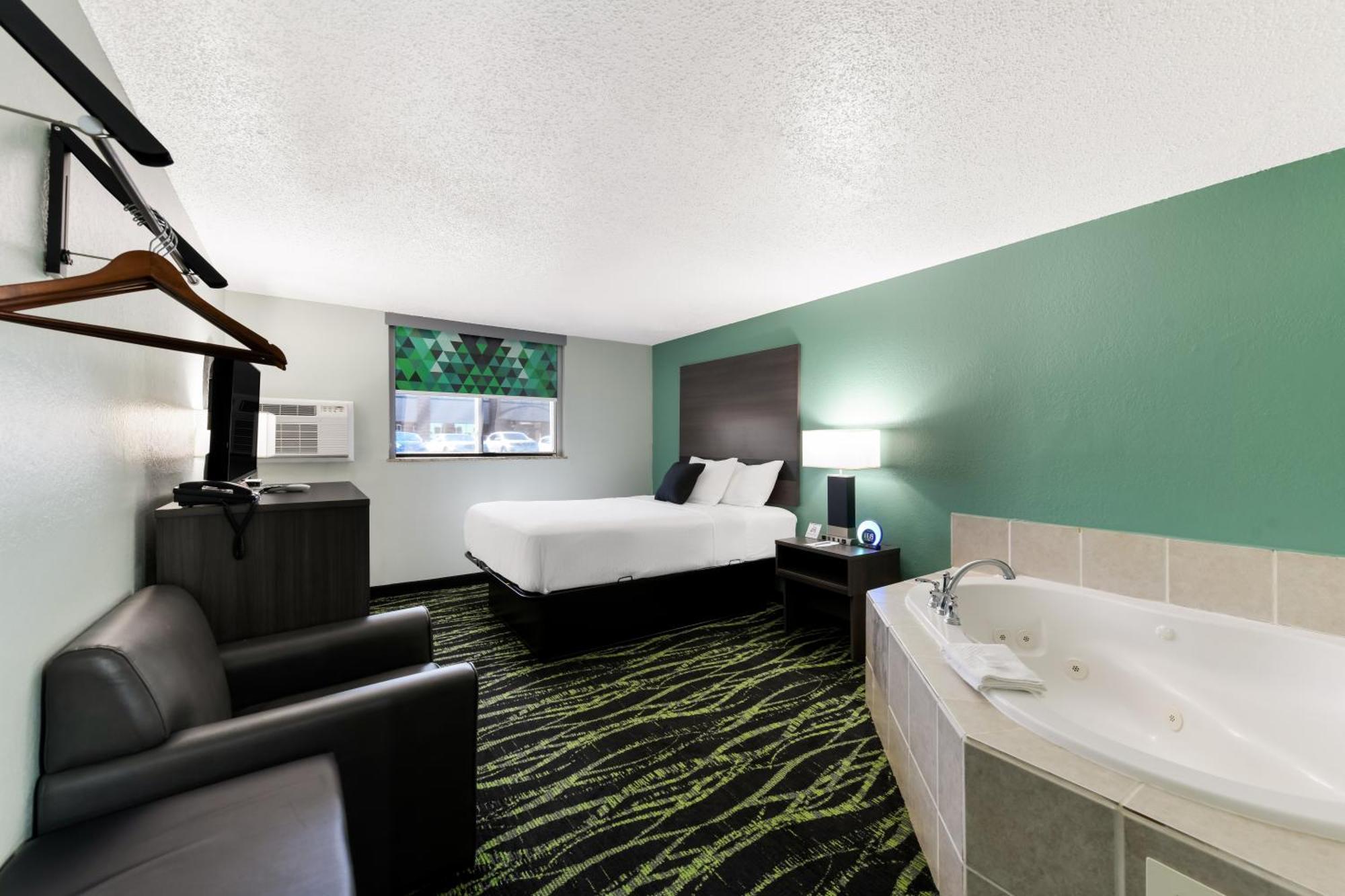 Baymont Inn & Suites By Wyndham Либерти Экстерьер фото