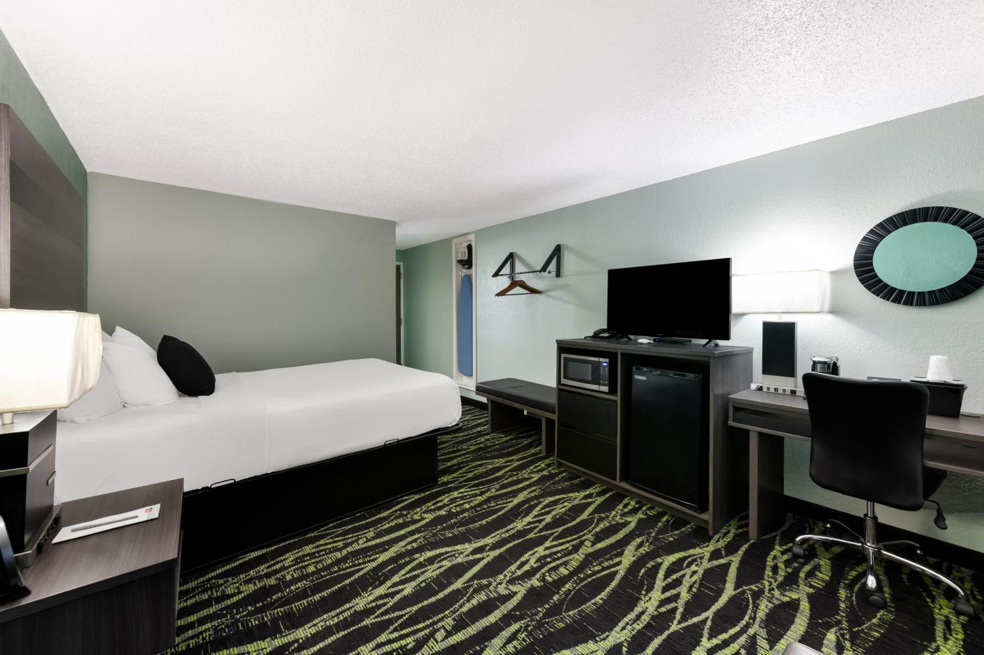 Baymont Inn & Suites By Wyndham Либерти Экстерьер фото