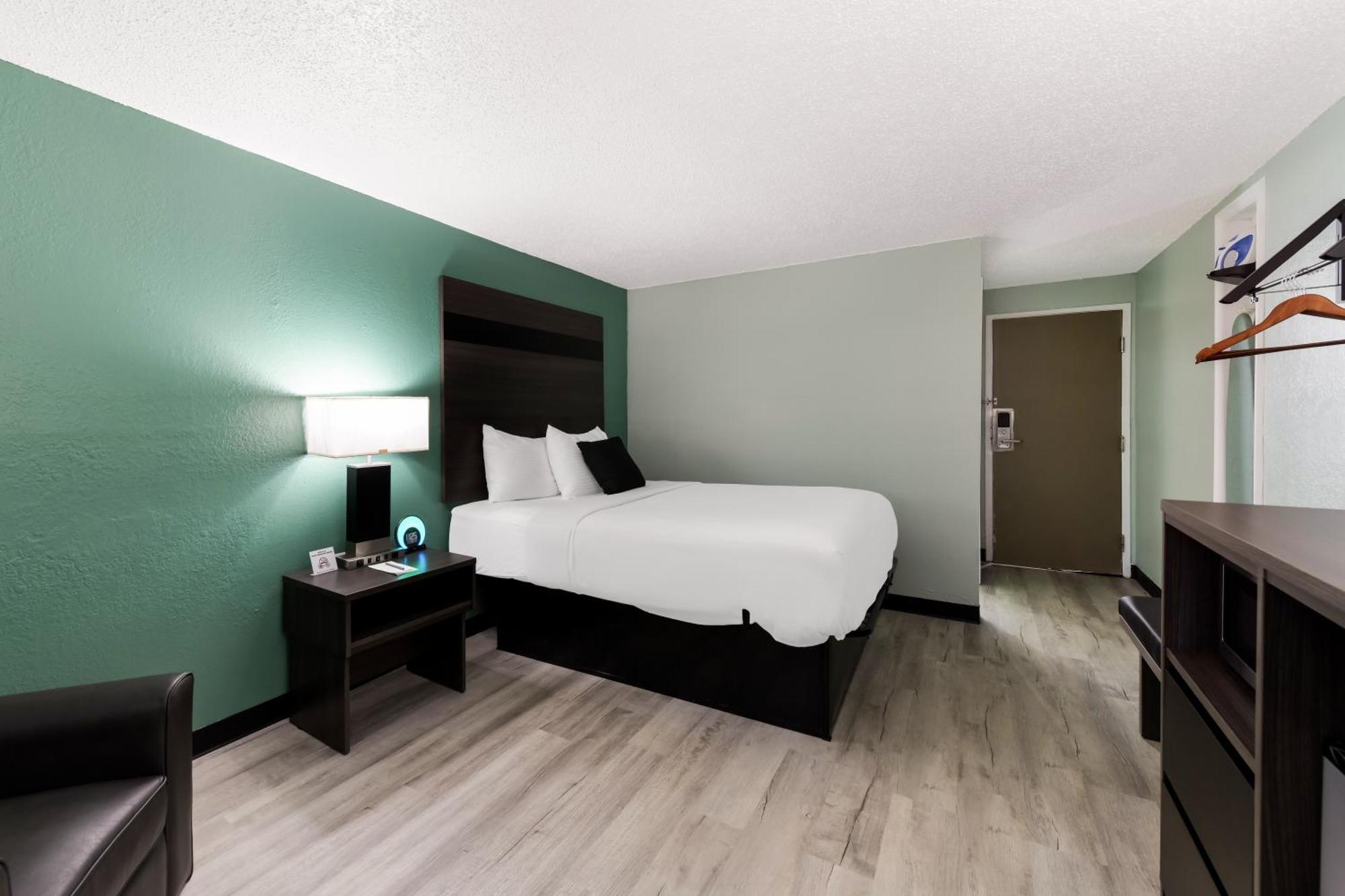 Baymont Inn & Suites By Wyndham Либерти Экстерьер фото